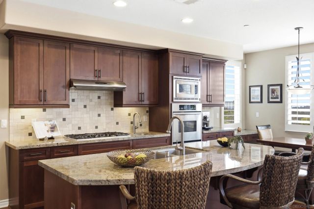 12666 Fairbrook Rd, San Diego, CA 92131