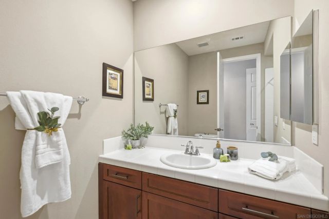 12666 Fairbrook Rd, San Diego, CA 92131
