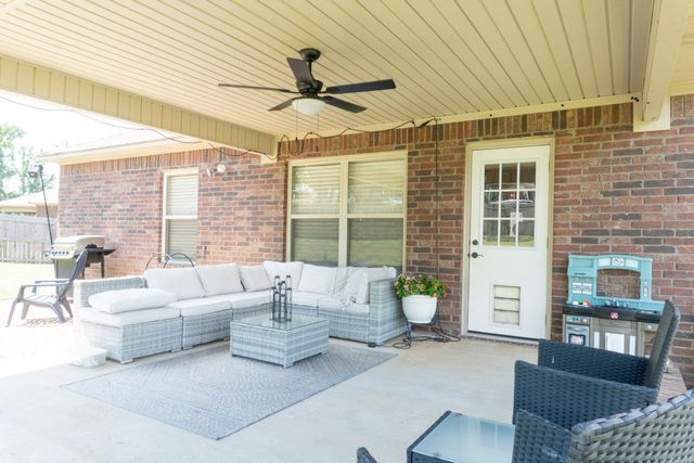 211 Sierra Cove, Austin, AR 72007