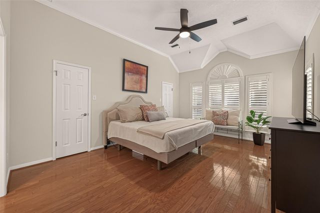 1311 Wickshire Lane, Houston, TX 77043