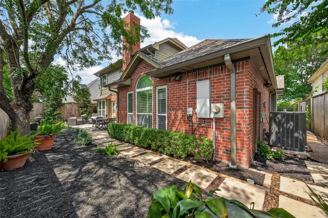 1311 Wickshire Lane, Houston, TX 77043