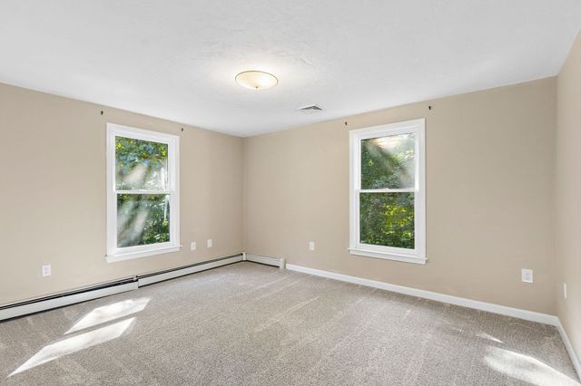 23 Oak St, Medway, MA 02053