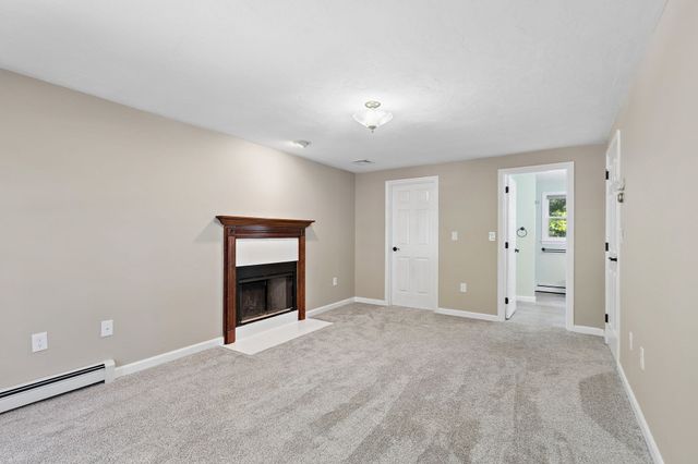 23 Oak St, Medway, MA 02053