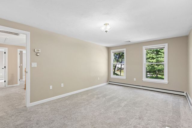 23 Oak St, Medway, MA 02053