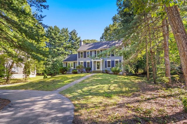 23 Oak St, Medway, MA 02053