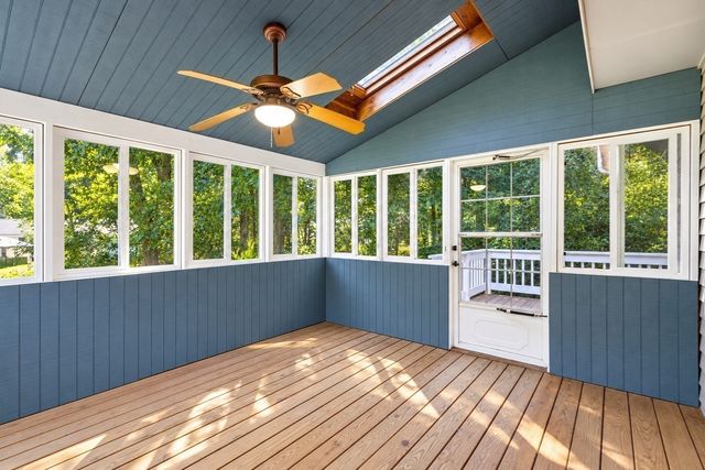 23 Oak St, Medway, MA 02053