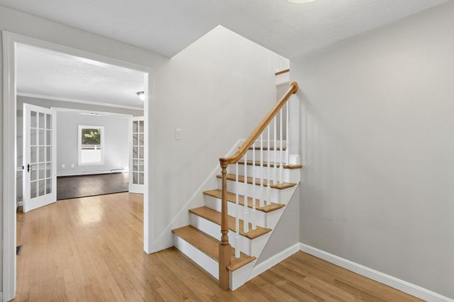 23 Oak St, Medway, MA 02053