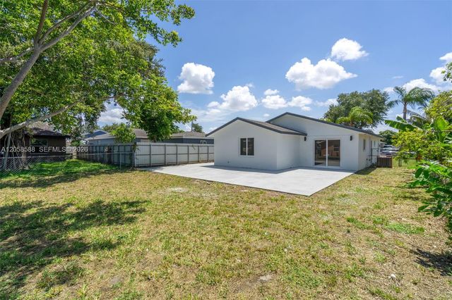 19131 NW 33rd Ct, Miami Gardens, FL 33056