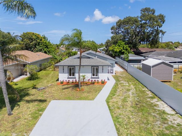 19131 NW 33rd Ct, Miami Gardens, FL 33056