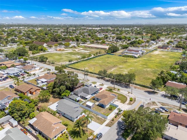 19131 NW 33rd Ct, Miami Gardens, FL 33056