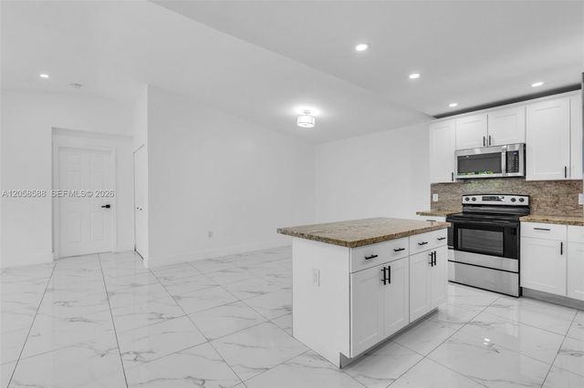 19131 NW 33rd Ct, Miami Gardens, FL 33056