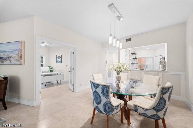 1044 Woodshire LN B101, Naples, FL 34105