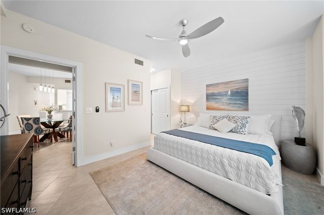 1044 Woodshire LN B101, Naples, FL 34105