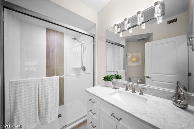 1044 Woodshire LN B101, Naples, FL 34105