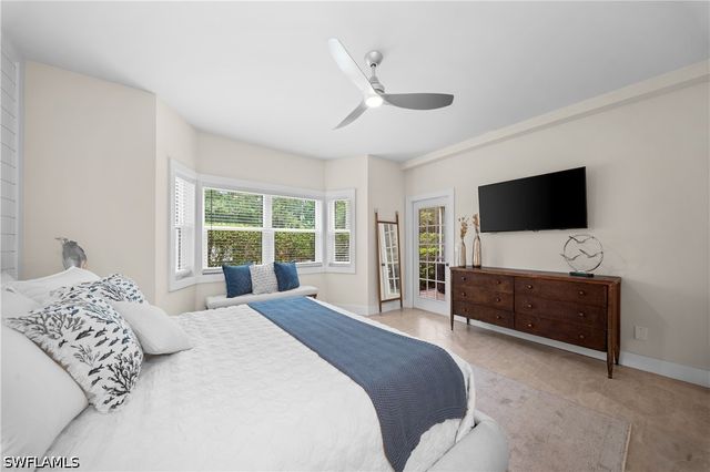 1044 Woodshire LN B101, Naples, FL 34105