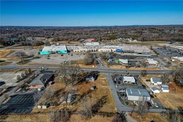 148 E Meadow Road, Eden, NC 27288