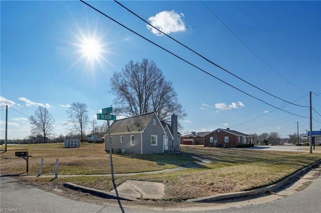 148 E Meadow Road, Eden, NC 27288