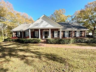 101 BETTYDALE CIR, Iuka, MS 38852