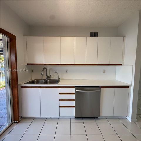 6980 NW 173rd Dr 607, Hialeah, FL 33015