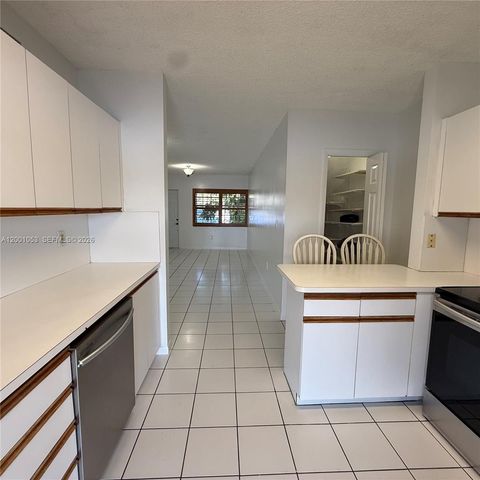 6980 NW 173rd Dr 607, Hialeah, FL 33015