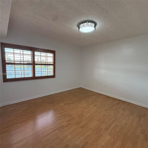 6980 NW 173rd Dr 607, Hialeah, FL 33015