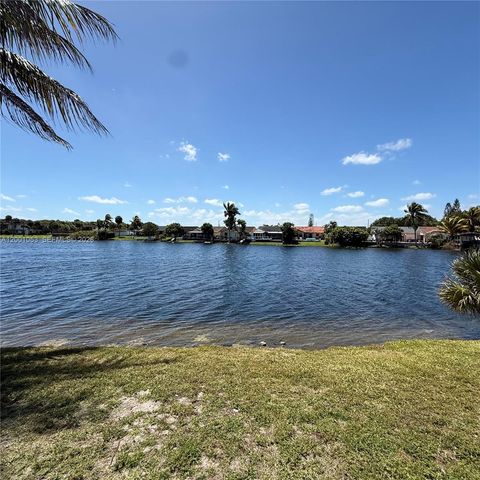 6980 NW 173rd Dr 607, Hialeah, FL 33015