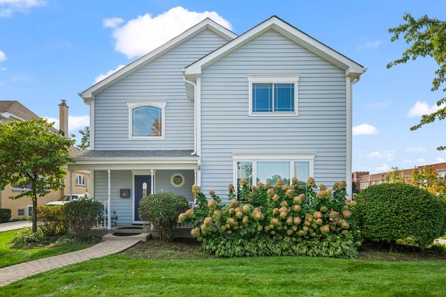 421 W Hawthorne Street, Arlington Heights, IL 60004