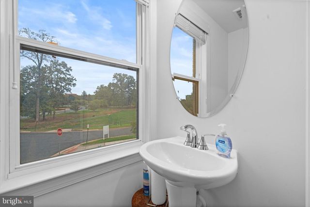 14303 YESLER AVE, Chantilly, VA 20151