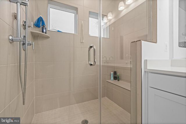 14303 YESLER AVE, Chantilly, VA 20151