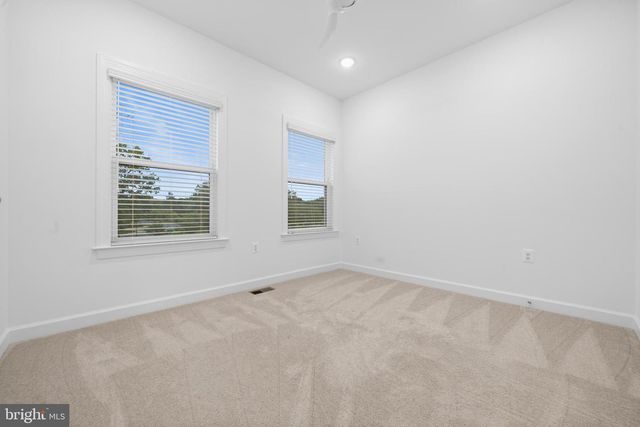 14303 YESLER AVE, Chantilly, VA 20151