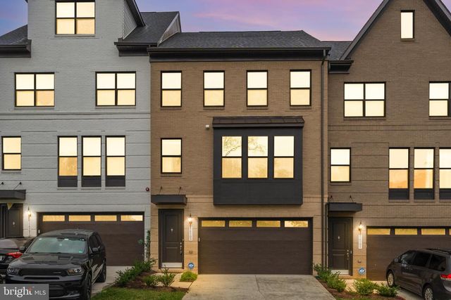 14303 YESLER AVE, Chantilly, VA 20151