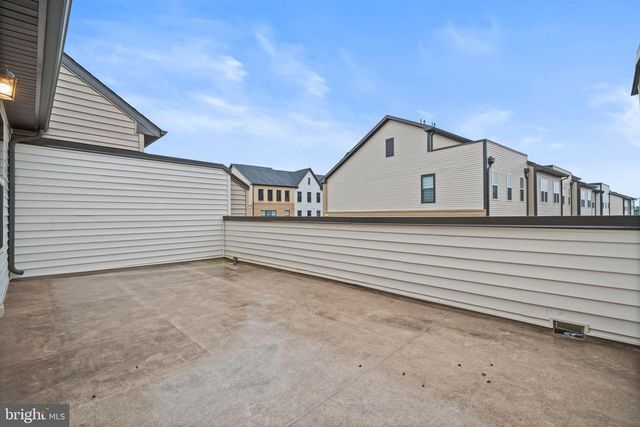 14303 YESLER AVE, Chantilly, VA 20151