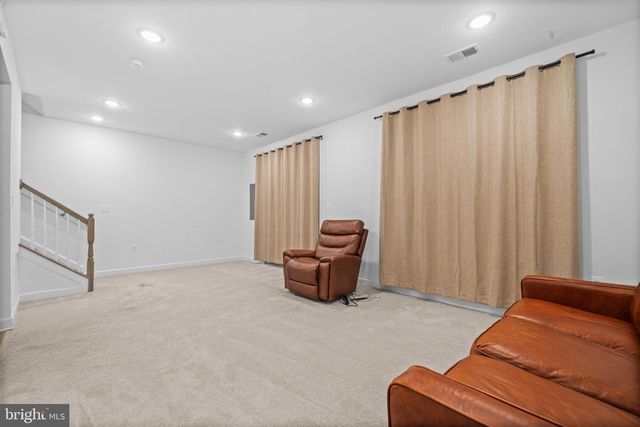 14303 YESLER AVE, Chantilly, VA 20151