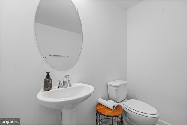 14303 YESLER AVE, Chantilly, VA 20151