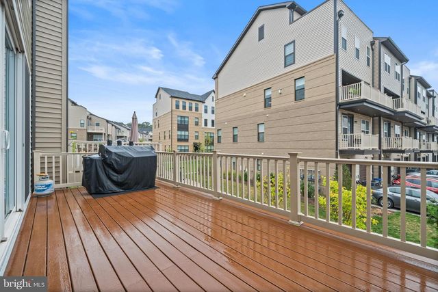 14303 YESLER AVE, Chantilly, VA 20151