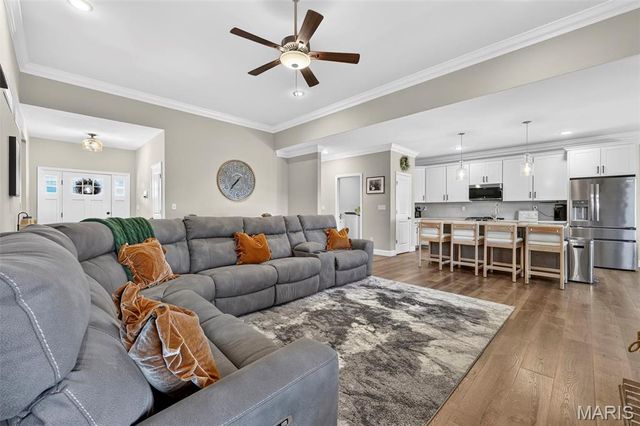 293 Laurens Spring Court, Lake St Louis, MO 63367