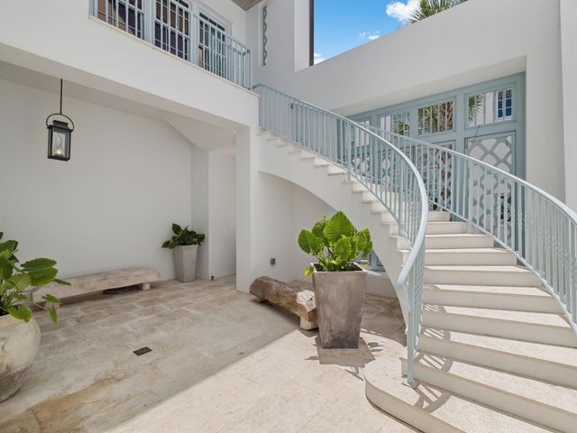 13 La Garza Ct, Alys Beach, FL 32461