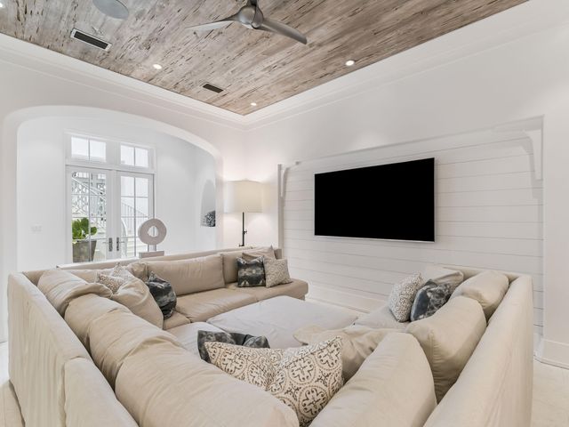 13 La Garza Ct, Alys Beach, FL 32461