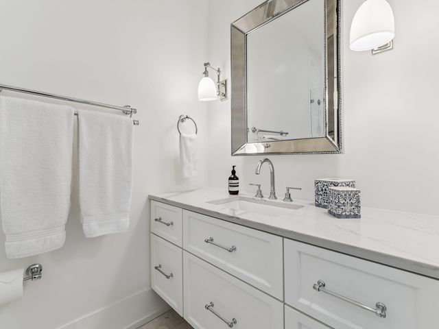 13 La Garza Ct, Alys Beach, FL 32461