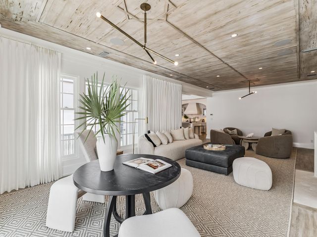 13 La Garza Ct, Alys Beach, FL 32461