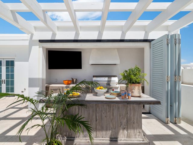 13 La Garza Ct, Alys Beach, FL 32461