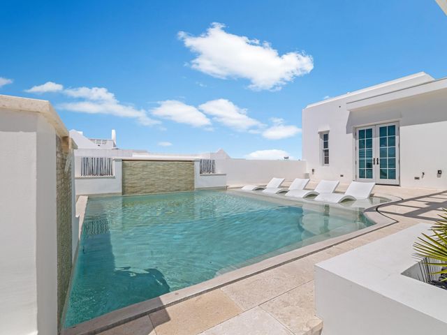13 La Garza Ct, Alys Beach, FL 32461