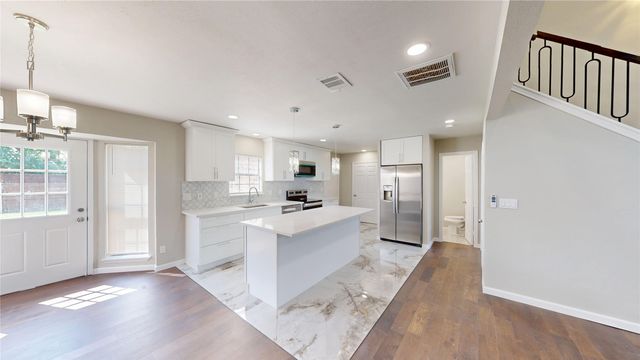 6833 Younger Drive, The Colony, TX 75056