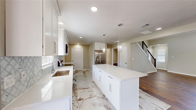 6833 Younger Drive, The Colony, TX 75056