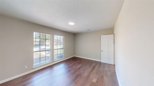 6833 Younger Drive, The Colony, TX 75056