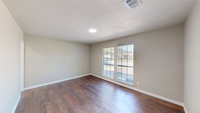 6833 Younger Drive, The Colony, TX 75056