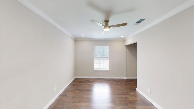 6833 Younger Drive, The Colony, TX 75056