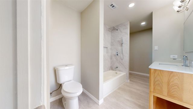 6833 Younger Drive, The Colony, TX 75056