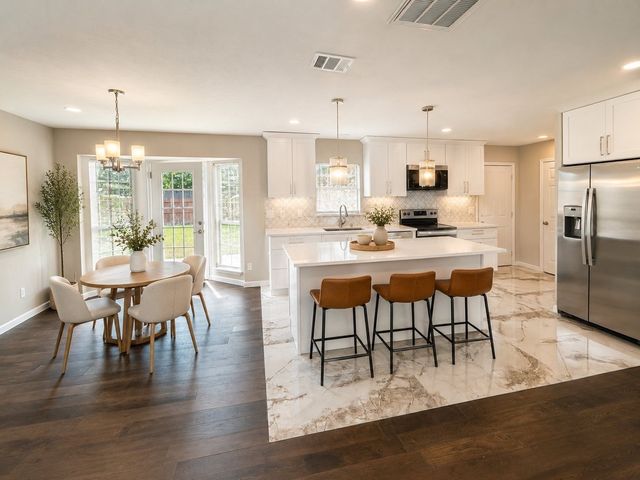 6833 Younger Drive, The Colony, TX 75056