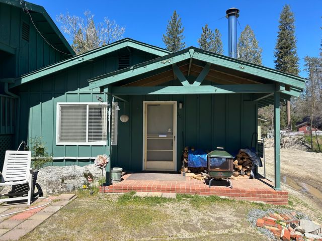 301 Capinero Drive, California Hot Springs, CA 93207
